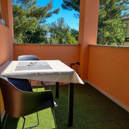 Juli No 2 Apartment Porec Exterior photo